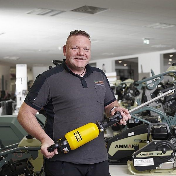 grenzland-baugeraete_Alwin_Black600x600 grenzland-baugeraete_Alwin_Black600x600